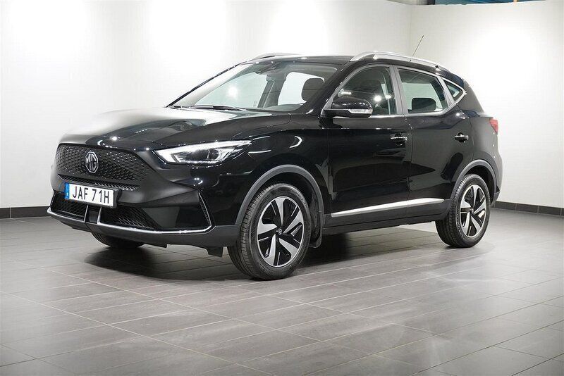 Svart Begagnad 2022 MG ZS Comfort Sedan | 229 800 kr - Bild 1/4