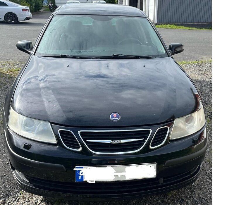 Svart Begagnad 2006 Saab 9-3 Linear Kombi | 26 000 kr (Marknadspris) - Bild 1/4