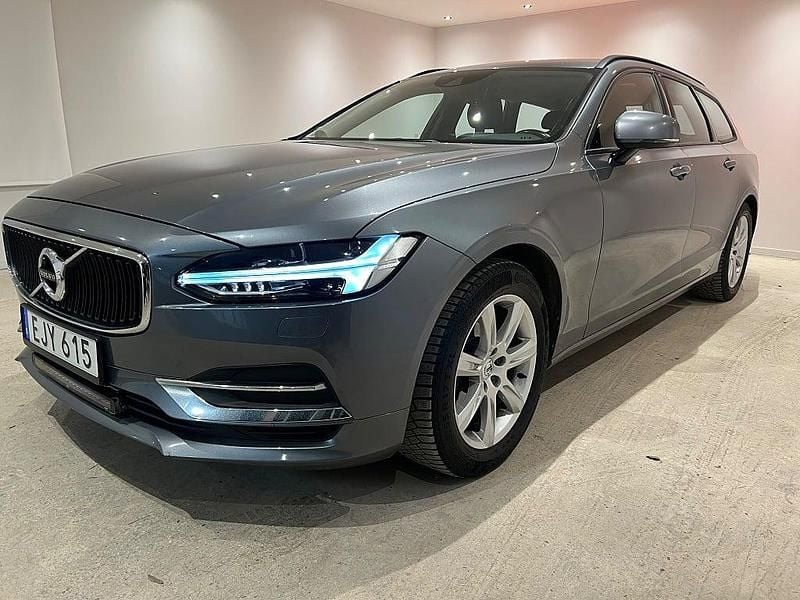 Begagnad Volvo V90 Kinetic 150 HK (110 kW) 2018 Grå Kombi