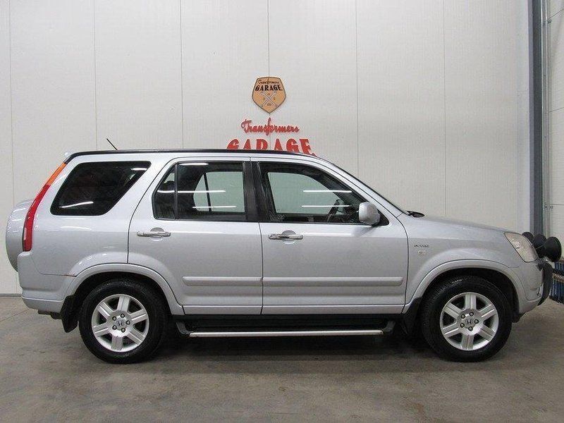 Begagnad Honda CR-V 150 HK (110 kW) 2004 Silver SUV