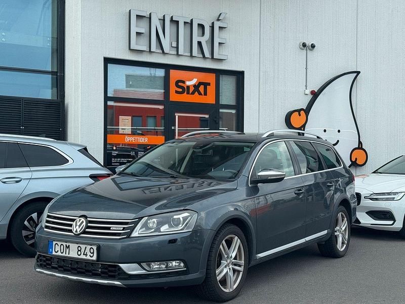 Ljusgrå Begagnad 2012 VW Passat Alltrack Kombi | 69 900 kr (Lite dyr) - Bild 1/4