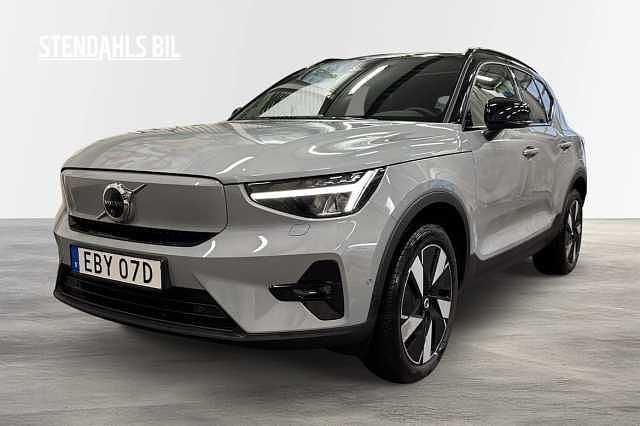 Grå Begagnad 2025 Volvo EX40 Performance SUV | 539 000 kr (Marknadspris) - Bild 1/4