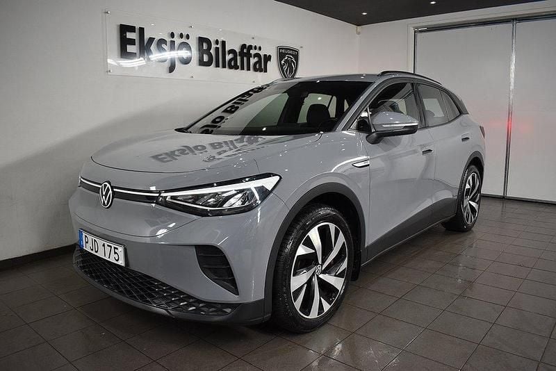 Grå Begagnad 2022 VW ID.4 Pro Performance SUV | 319 500 kr (Marknadspris) - Bild 1/4