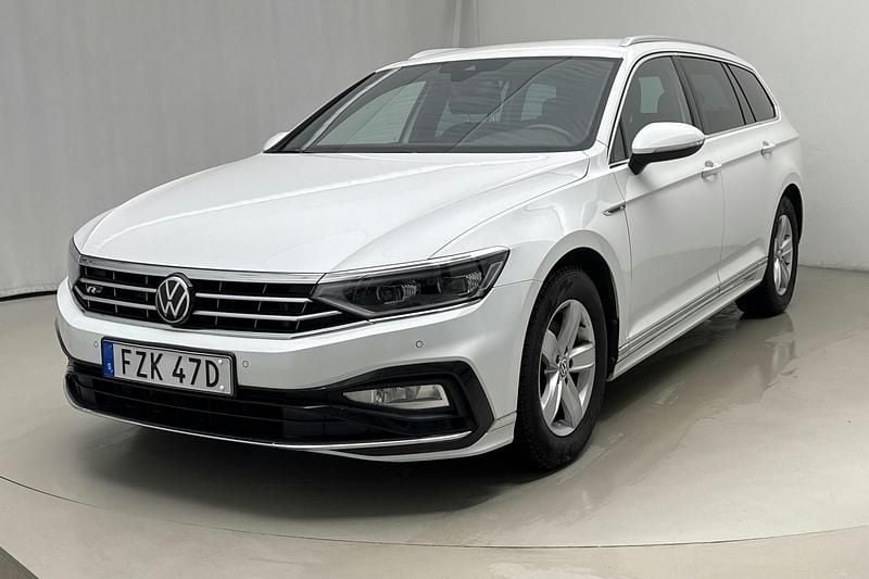 Begagnad VW Passat 200 HK (147 kW) 2022 Vit Kombi