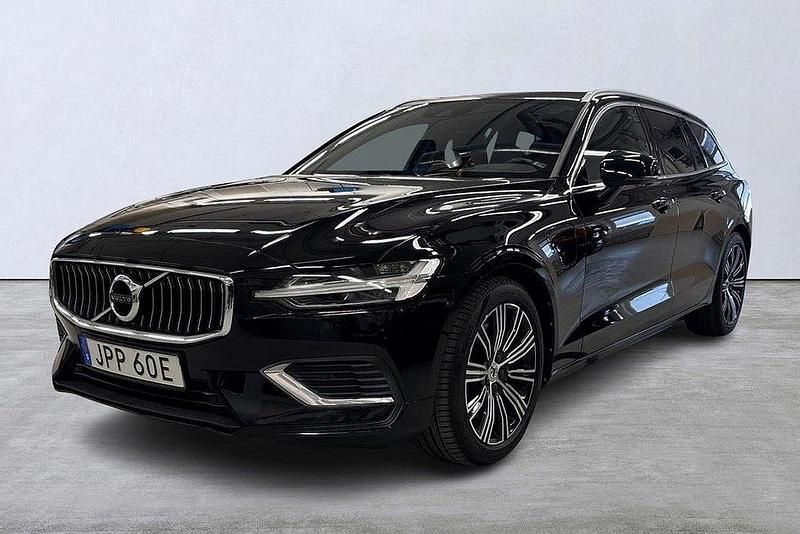 Svart Begagnad 2020 Volvo V60 Inscription Kombi | 294 500 kr (Marknadspris) - Bild 1/4
