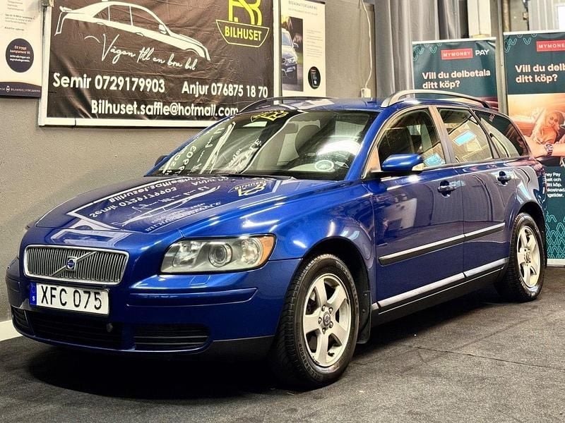 Blå Begagnad 2006 Volvo V50 Ocean Race Kombi | 39 900 kr (Marknadspris) - Bild 1/4