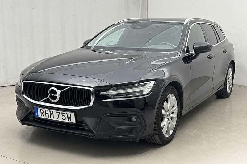 Svart Begagnad 2020 Volvo V60 SE Kombi | 239 900 kr (Marknadspris) - Bild 1/4