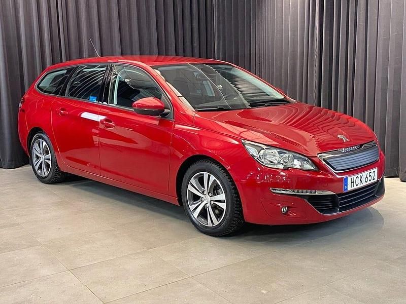 Ljusröd Begagnad 2017 Peugeot 308 SW Kombi | 139 500 kr - Bild 1/4