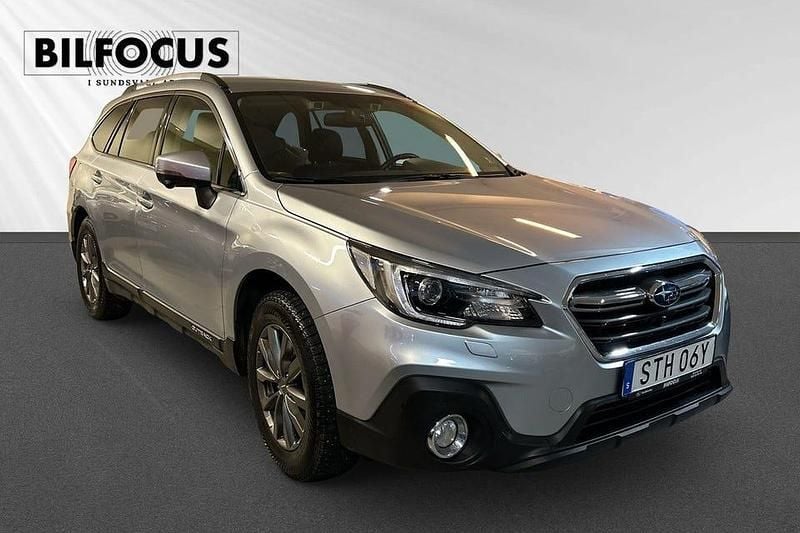 Silver Begagnad 2019 Subaru Outback Kombi | 299 000 kr (Marknadspris) - Bild 1/4