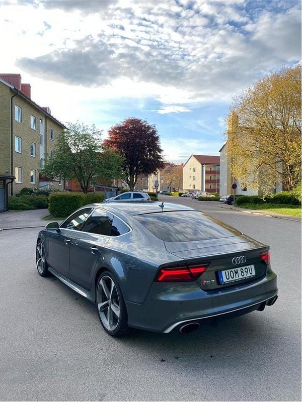 Grå Begagnad 2016 Audi RS7 Sportback Halvkombi | 525 000 kr - Bild 1/4