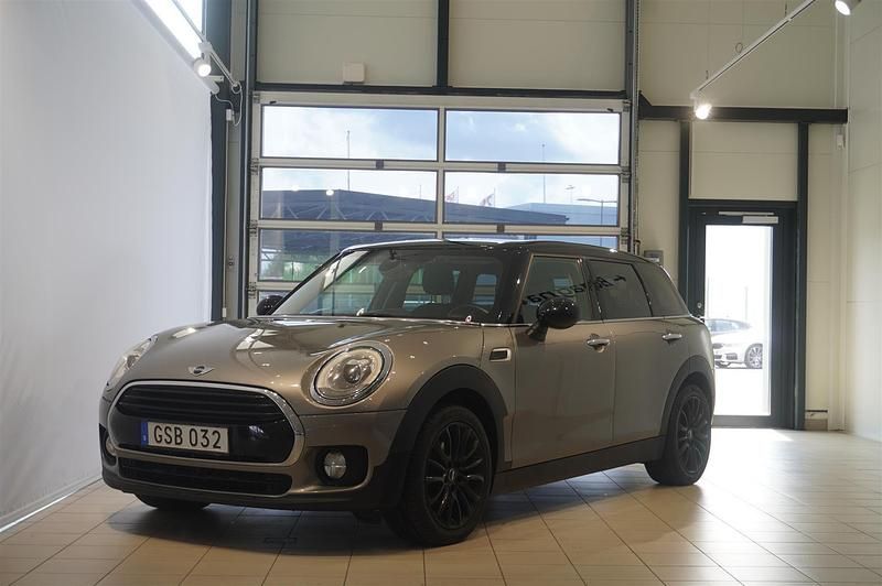 Grå Begagnad 2017 Mini Cooper Clubman Kombi | 159 900 kr - Bild 1/4