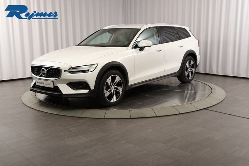 Begagnad 2022 Volvo V60 CC Kombi | 379 900 kr (Marknadspris) - Bild 1/4