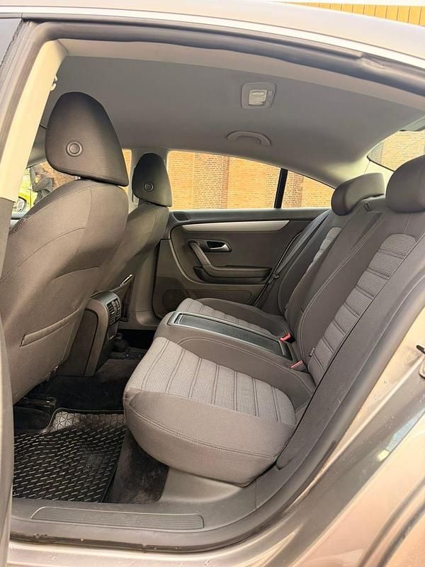 Begagnad VW Passat 160 HK (117 kW) 2010