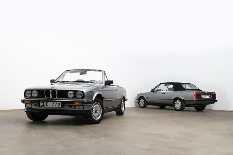 Grå Begagnad 1987 BMW 325 Cabriolet Cab | 339 000 kr - Bild 1/4