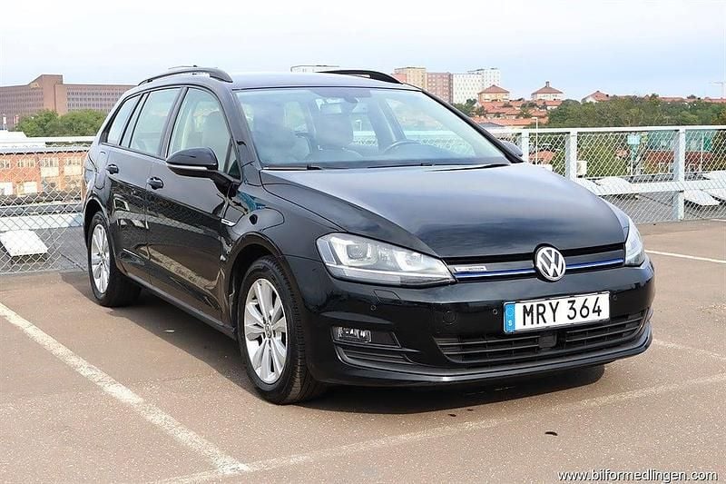Begagnad VW Golf VII S 110 HK (80 kW) 2015 Svart samma som bilen Kombi