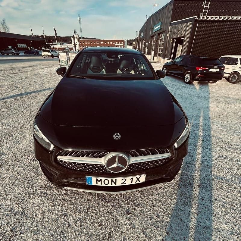 Begagnad Mercedes A180 136 HK (100 kW) 2020