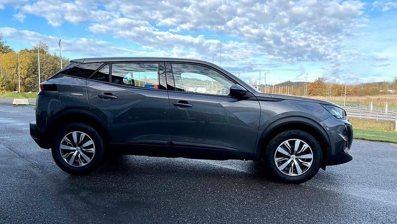 Begagnad Peugeot 2008 101 HK (74 kW) 2020 Grå SUV