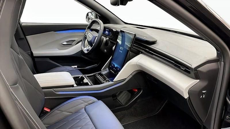 Begagnad Ford Capri Premium 210 kW (286 HK) 2025 Svart SUV