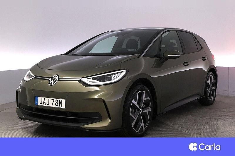 Grön Begagnad 2023 VW ID.3 IQ Drive Halvkombi | 351 900 kr - Bild 1/4
