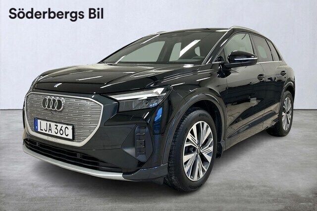 Mytsvart metallic Begagnad 2023 Audi Q4 e-tron SUV | 479 000 kr - Bild 1/4