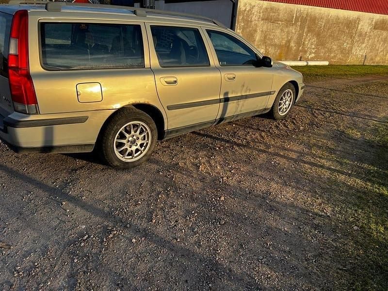 Begagnad Volvo V70 170 HK (125 kW) 2001 Kombi