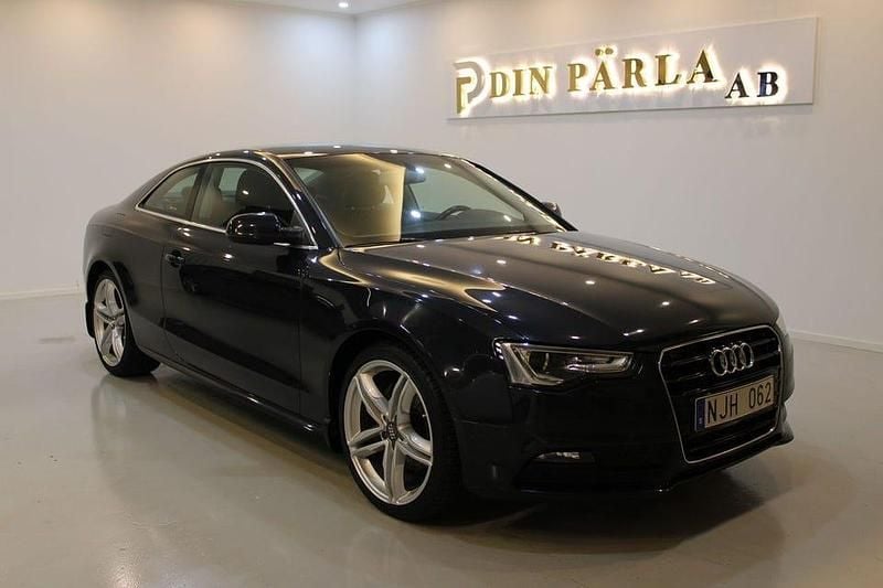 Begagnad Audi A5 Comfort 225 HK (165 kW) 2014 Blå Sportkupé