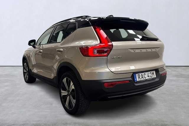 Begagnad Volvo XC40 Single Motor 175 kW (238 HK) 2022 Grå SUV