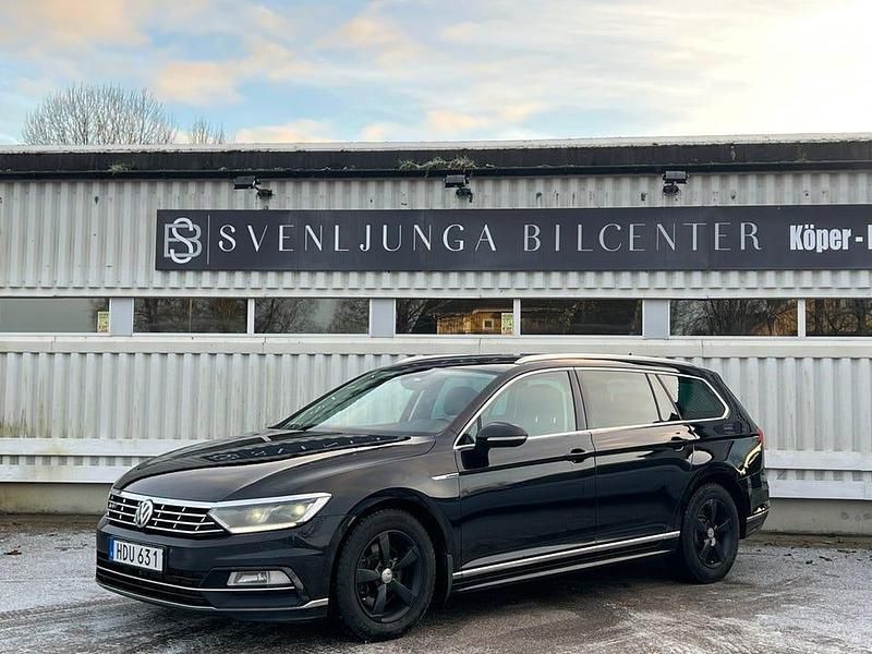Svart Begagnad 2017 VW Passat GT Kombi | 119 900 kr (Marknadspris) - Bild 1/4