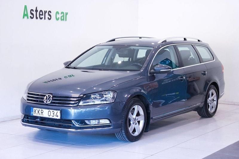 Ljusgrå Begagnad 2013 VW Passat Kombi | 84 900 kr (Marknadspris) - Bild 1/4