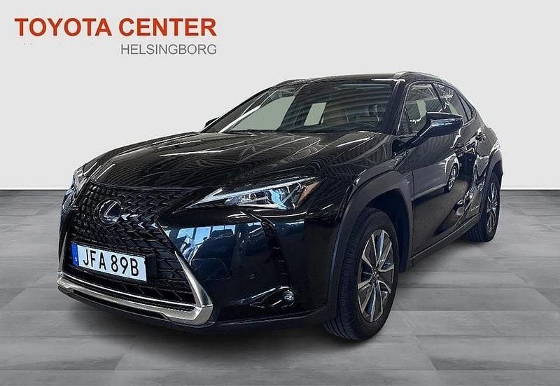 Svart Begagnad 2021 Lexus UX 300e SUV | 279 900 kr (Marknadspris) - Bild 1/4