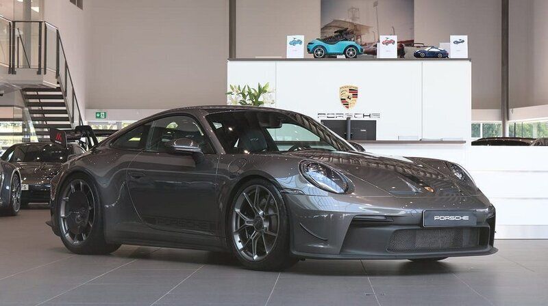 Mörkgrå Begagnad 2022 Porsche 911 | 2 195 000 kr - Bild 1/4