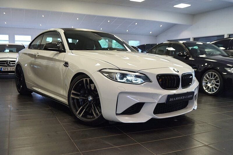 Vit Begagnad 2017 BMW M2 Competition Edition Sportkupé | 499 900 kr - Bild 1/4
