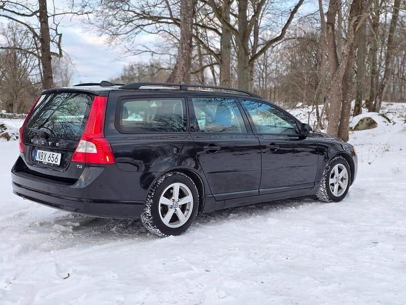Begagnad Volvo V70 Momentum 180 HK (132 kW) 2013 Svart Kombi
