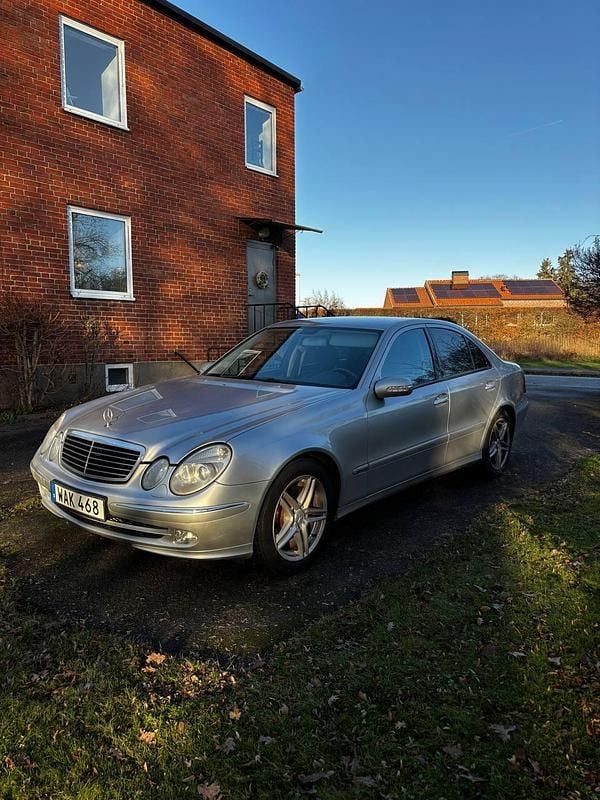 Begagnad Mercedes E320 224 HK (164 kW) 2004