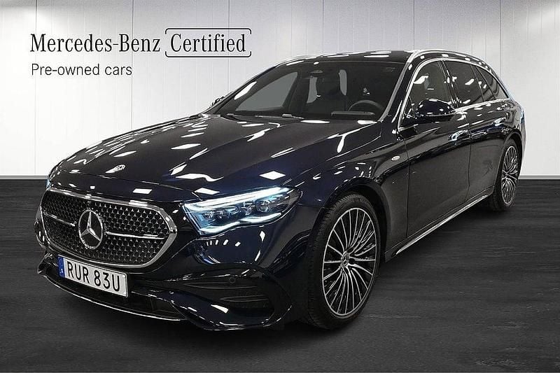 Mörkblå Begagnad 2025 Mercedes E300 AMG Kombi | 639 000 kr (Bra pris) - Bild 1/4
