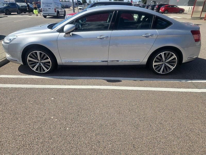 Silver Begagnad 2008 Citroën C5 Sedan | 39 000 kr (Bra pris) - Bild 1/4
