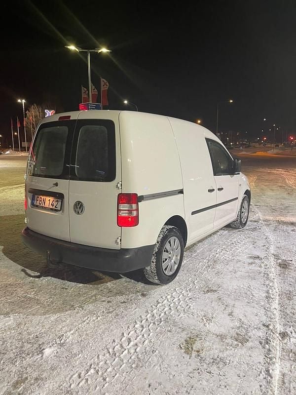 Begagnad VW Caddy 75 HK (55 kW) 2015 Minibuss
