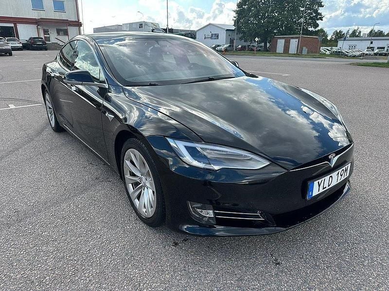 Svart Begagnad 2019 Tesla Model S Sedan | 285 000 kr (Bra pris) - Bild 1/4