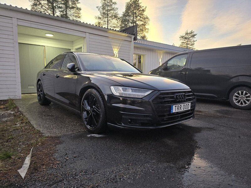 Svart Begagnad 2019 Audi A8 Premium Sedan | 500 000 kr - Bild 1/4