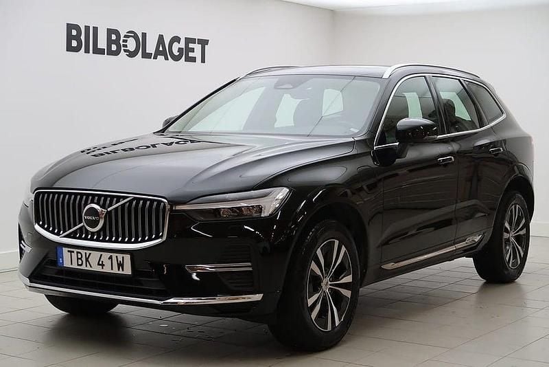 Begagnad Volvo XC60 Core 350 HK (257 kW) 2022 Svart SUV