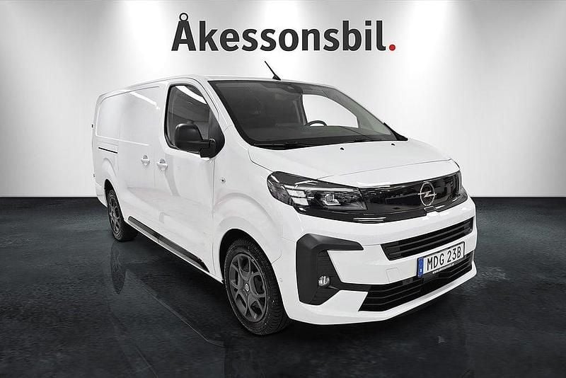 Vit kaolin Ny 2025 Opel Vivaro Elite Minibuss | 505 060 kr (Lite dyr) - Bild 1/4