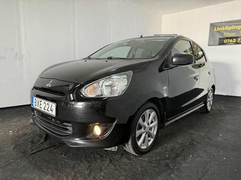 Svart Begagnad 2014 Mitsubishi Space Star Kombi | 65 000 kr (Marknadspris) - Bild 1/4
