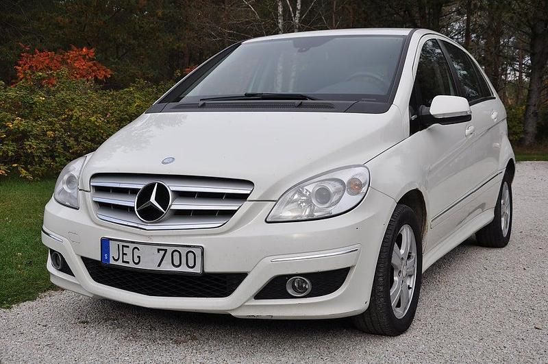 Vit Begagnad 2008 Mercedes 170 Kombi | 49 900 kr - Bild 1/4