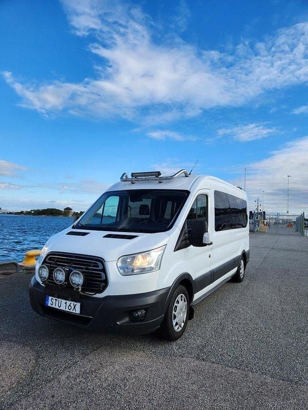 Vit Begagnad 2019 Ford Transit Kombi | 168 000 kr - Bild 1/4