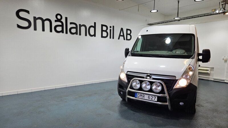 Vit Begagnad 2012 Opel Movano Van | 94 900 kr (Bra pris) - Bild 1/4