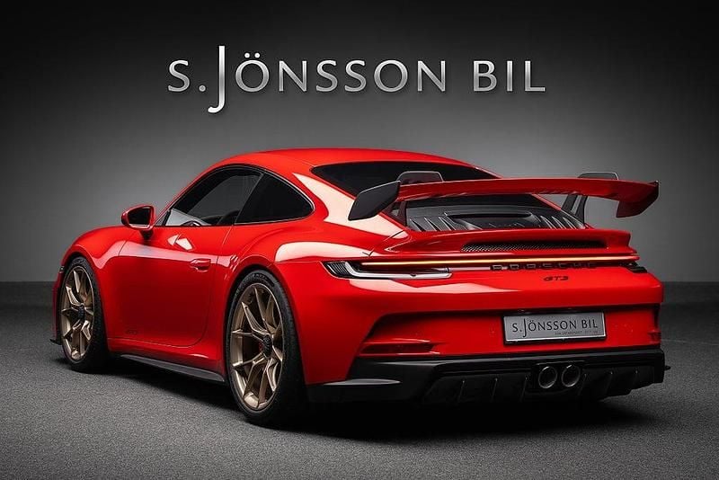 Begagnad Porsche 992 510 HK (375 kW) 2022 Guards red