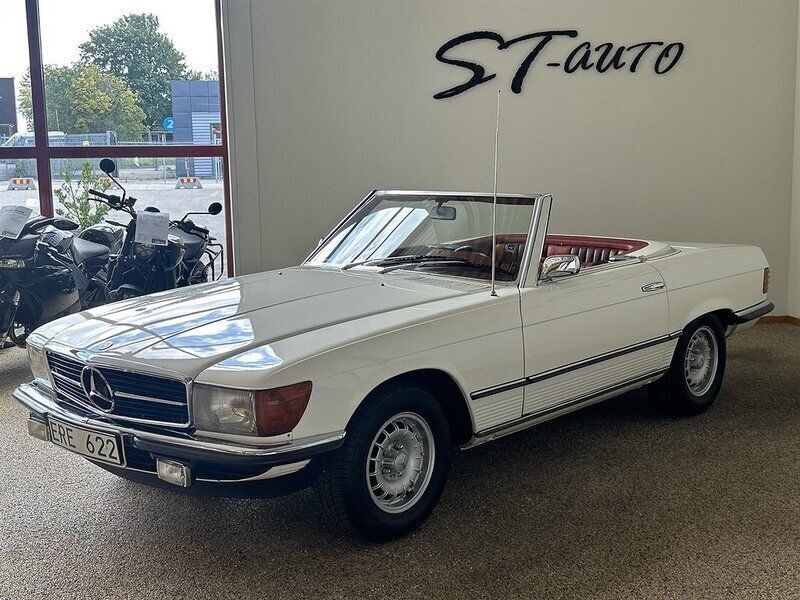 Begagnad Mercedes SL350 200 HK (147 kW) 1972 Vit Cab
