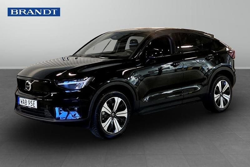 Svart Begagnad 2023 Volvo EC40 Plus SUV | 399 900 kr - Bild 1/3