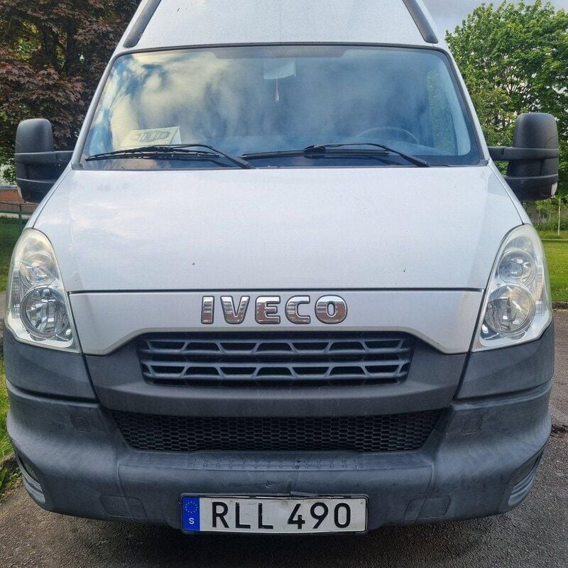 Vit Begagnad 2013 Iveco Daily | 86 000 kr (Superpris) - Bild 1/4