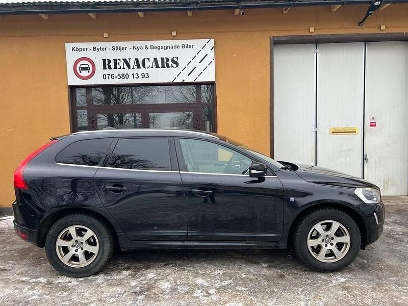 Begagnad Volvo XC60 Ocean Race 181 HK (133 kW) 2015 Svart SUV